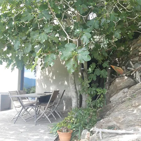 Maison Avec Jardin, Belle Vue Et Montagne *